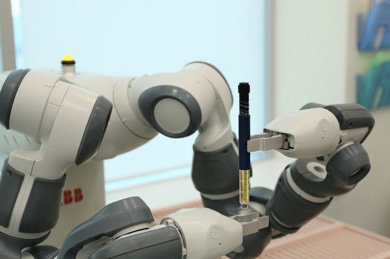 Робототехника в медицине: автоматизация операций и развитие медицинских роботов